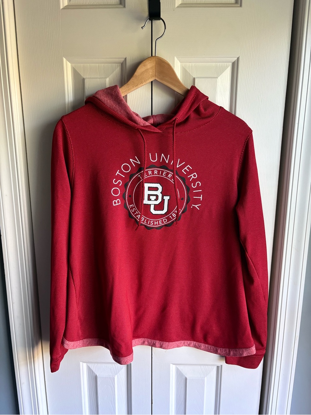 Boston University Womens Red Champion Long Sleeve Hooded Shirt Size Medium